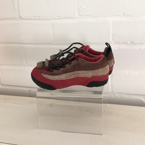 boy dawson crocs outdoor comfy sneakers slip on suede shoes size 11 - Picture 4 of 10